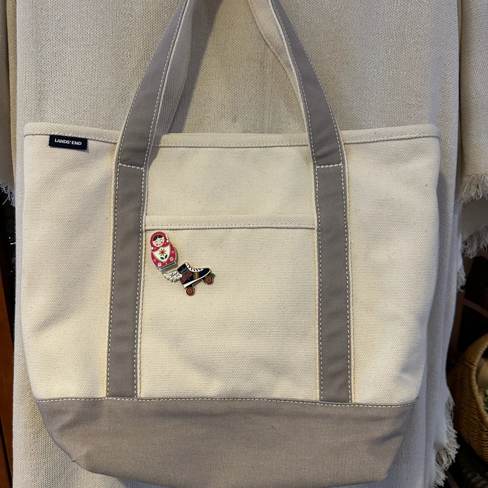 Lands' End Cream and Gray Medium Canvas Tote with Pins